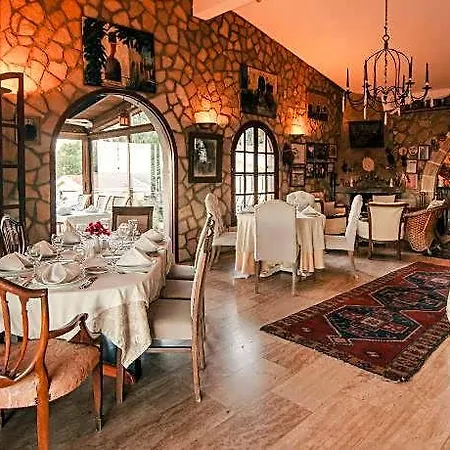 Gardens Unique Hotel 3*