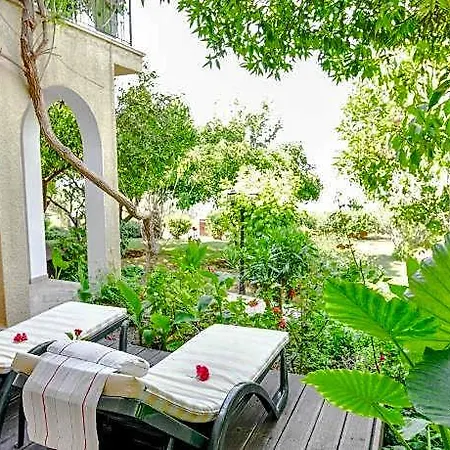 Gardens Unique Hotel 3*